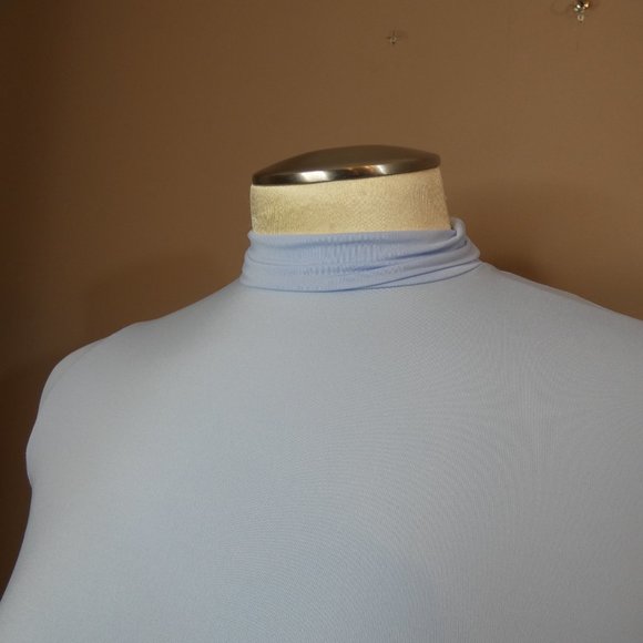 Majestic Filatures Women's 1 Deluxe Teeshirt Nylon Blend Light Blue Long Sleeve - Picture 3 of 8